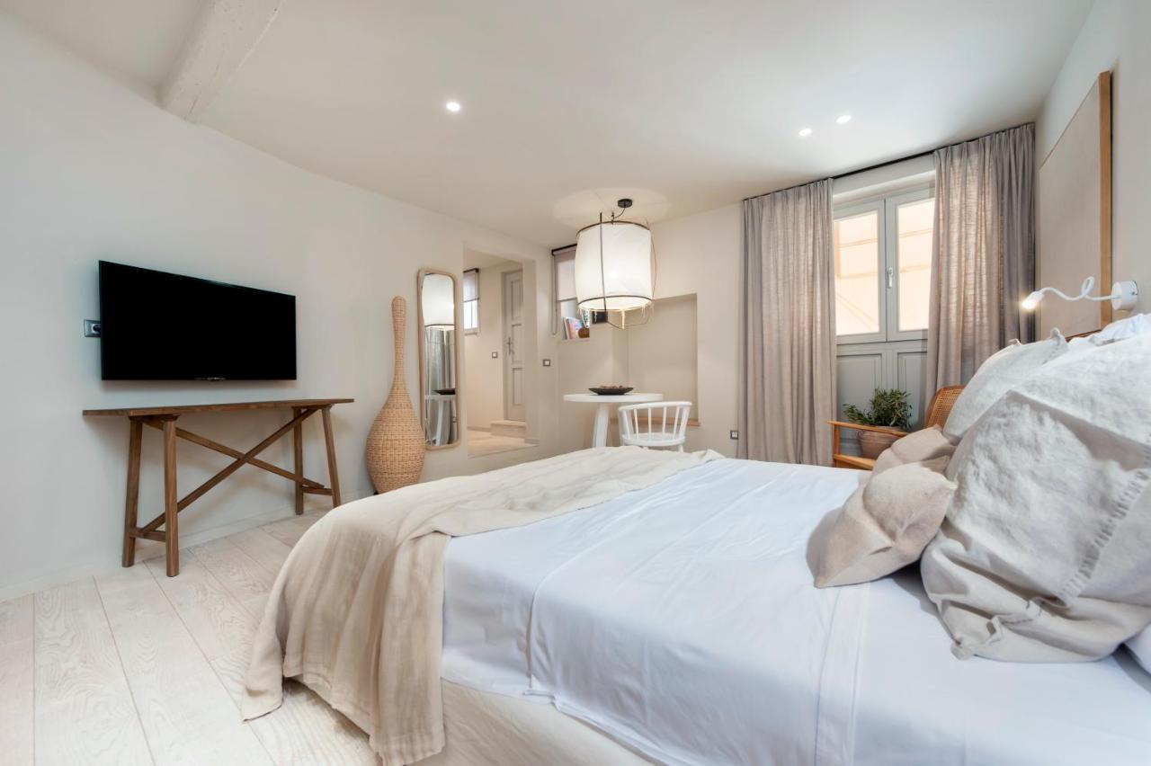 Calnova Suites Rovinj Bagian luar foto